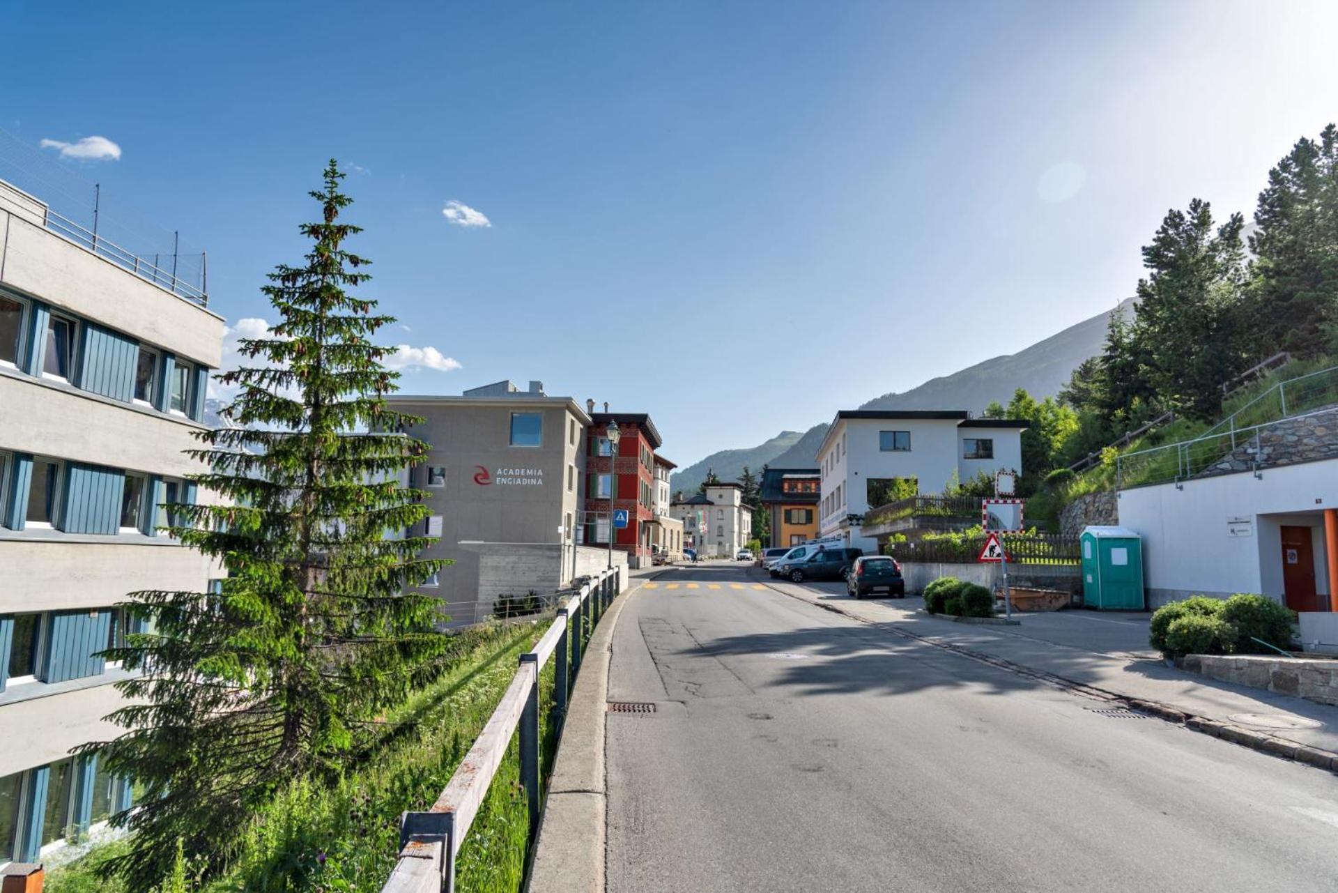 Ferienwohnung Chesa Quadratscha - Samedan Exterior foto